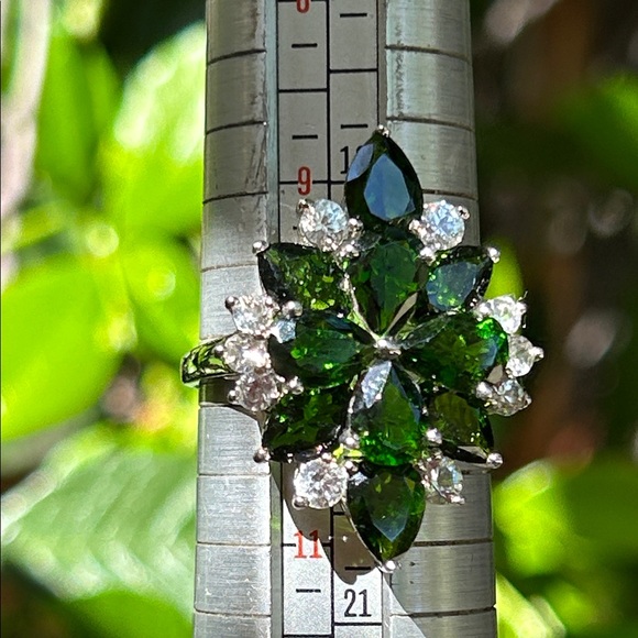 Sterling Silver Vibrant Green Chrome Diopside Floral Ring Size 10 - Picture 8 of 14